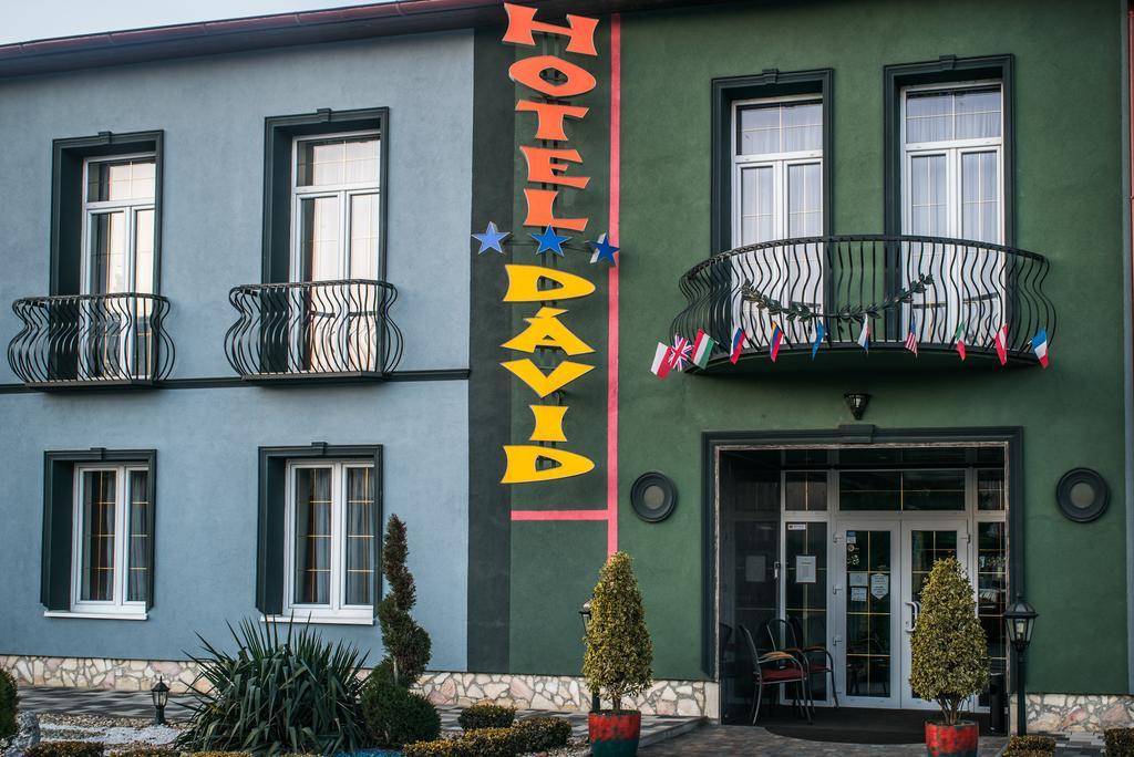 Hotel David With Free Parking Кошице Экстерьер фото